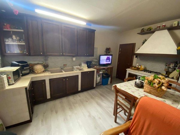 casa indipendente in vendita a Crespina Lorenzana in zona Cenaia