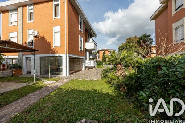 appartamento in vendita a Crespina Lorenzana in zona Cenaia