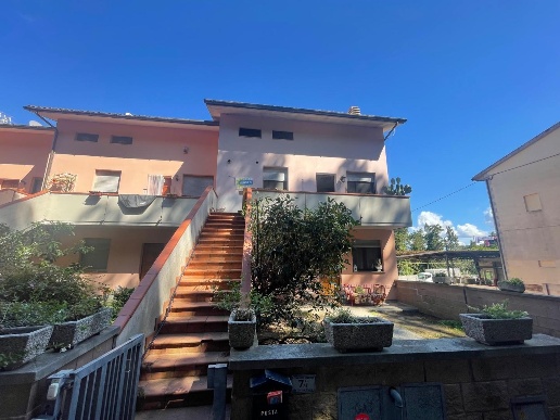 appartamento in vendita a Crespina Lorenzana in zona Lorenzana