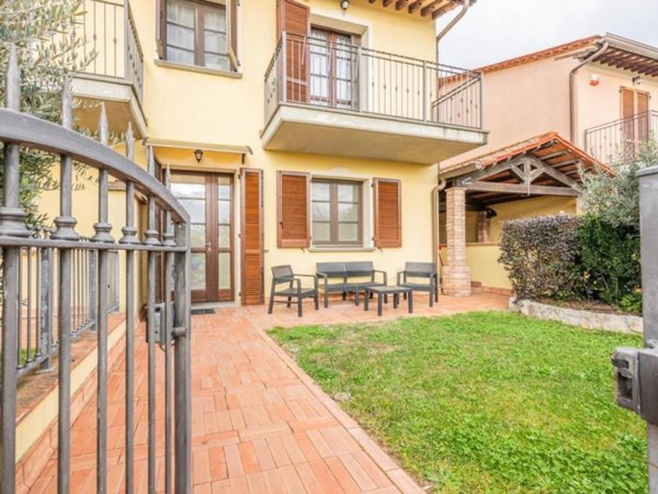 casa indipendente in vendita a Crespina Lorenzana in zona Crespina