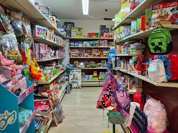 negozio in vendita a Crespina Lorenzana