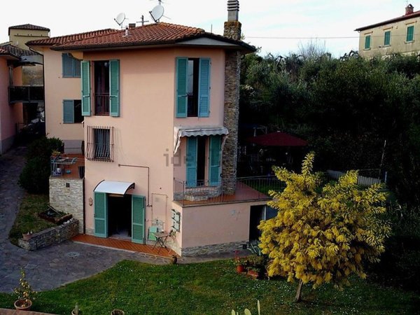 casa indipendente in vendita a Crespina Lorenzana in zona Crespina