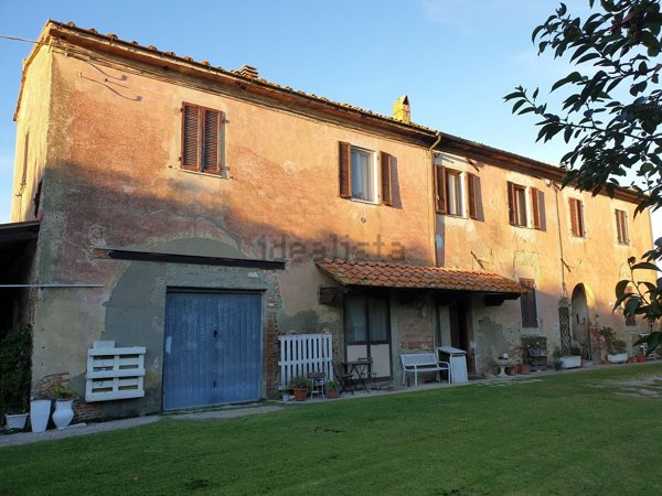 casa indipendente in vendita a Crespina Lorenzana in zona Lavoria