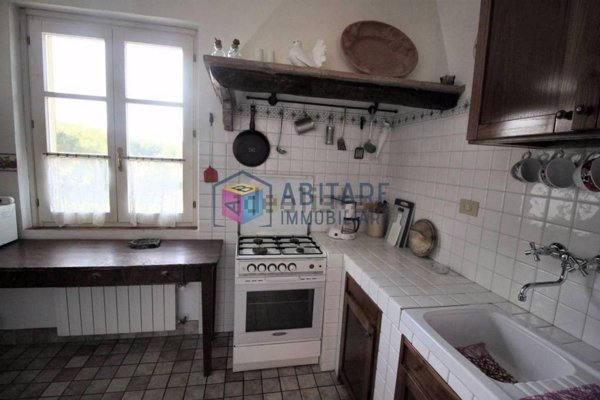 casale in vendita a Crespina Lorenzana in zona Crespina