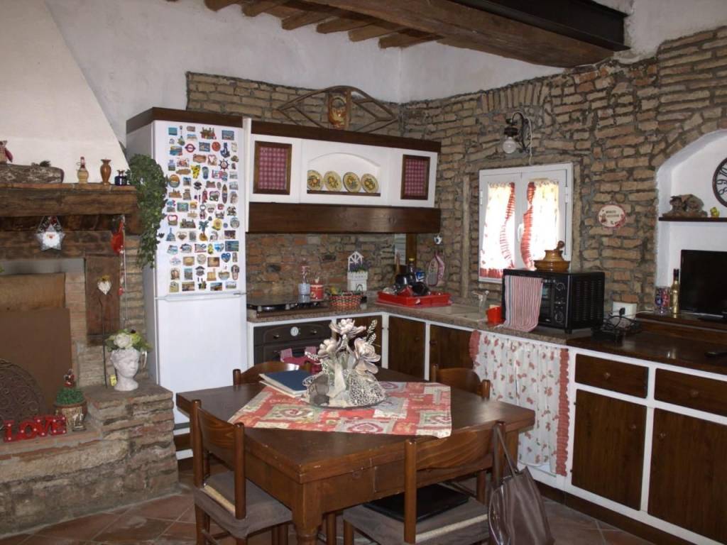 casa indipendente in vendita a Crespina Lorenzana in zona Crespina