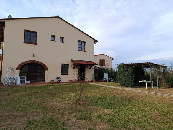 appartamento in vendita a Crespina Lorenzana in zona Cenaia