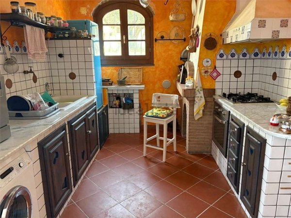 appartamento in vendita a Crespina Lorenzana in zona Crespina