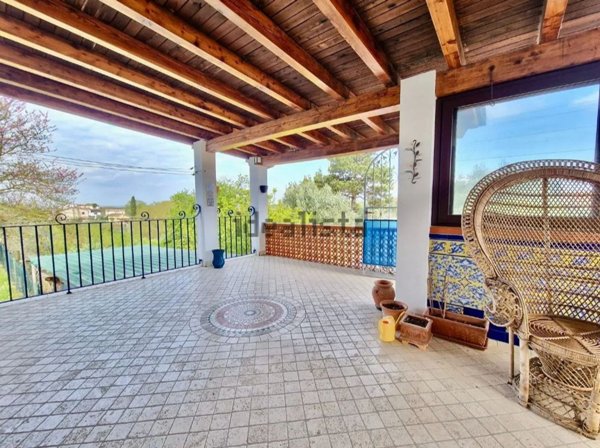 casa indipendente in vendita a Crespina Lorenzana