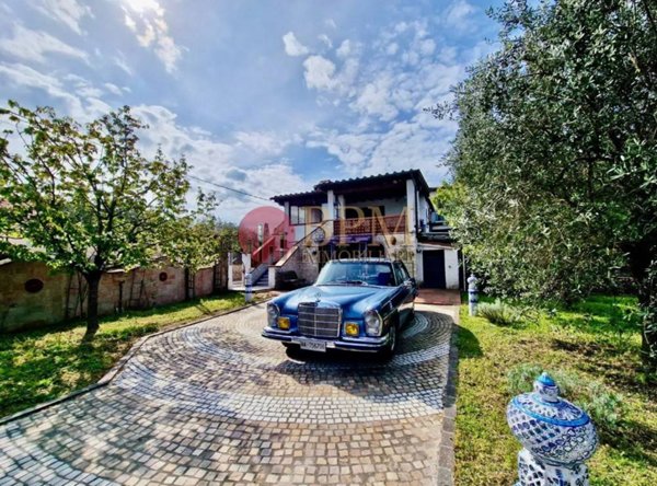 casa indipendente in vendita a Crespina Lorenzana in zona Lorenzana