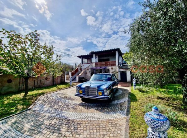 appartamento in vendita a Crespina Lorenzana in zona Cenaia