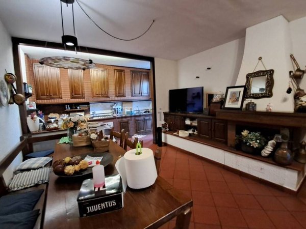 casa indipendente in vendita a Crespina Lorenzana in zona Lavoria