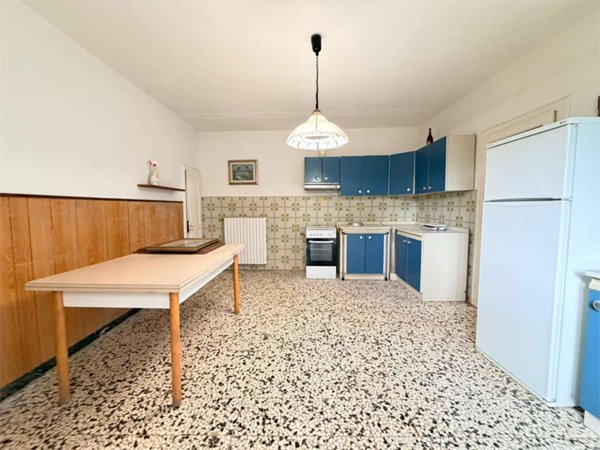 casa indipendente in vendita a Crespina Lorenzana in zona Lavoria