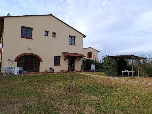 appartamento in vendita a Crespina Lorenzana in zona Cenaia