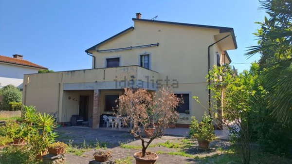 casa indipendente in vendita a Crespina Lorenzana in zona Cenaia