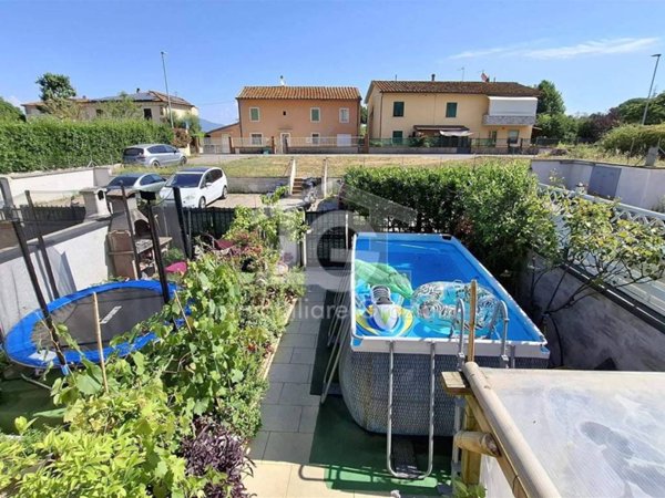 casa indipendente in vendita a Crespina Lorenzana in zona Ceppaiano
