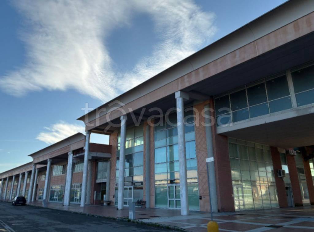 ufficio in vendita a Crespina Lorenzana in zona Crespina