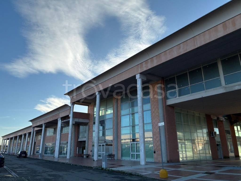 ufficio in vendita a Crespina Lorenzana in zona Crespina