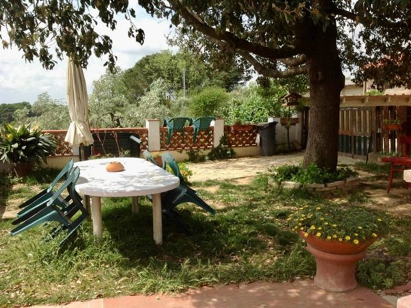 casa indipendente in vendita a Crespina Lorenzana