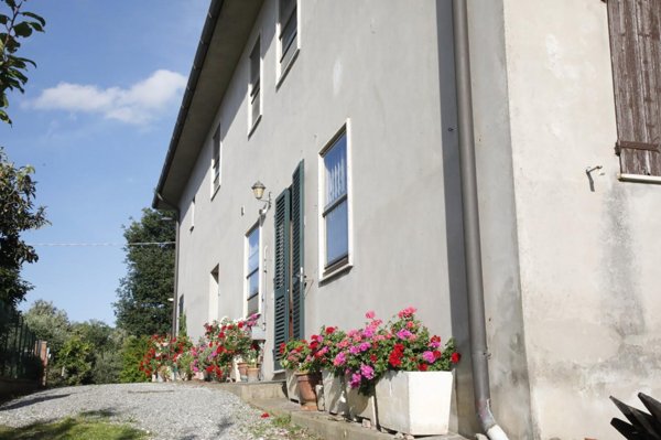 casa indipendente in vendita a Crespina Lorenzana in zona Lorenzana