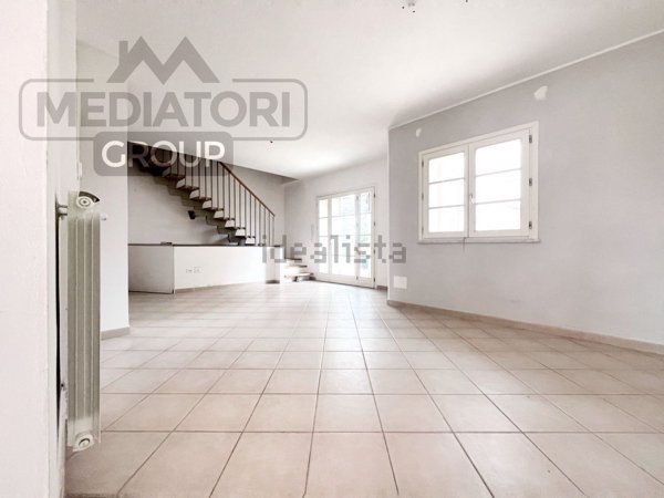 casa indipendente in vendita a Crespina Lorenzana in zona Cenaia