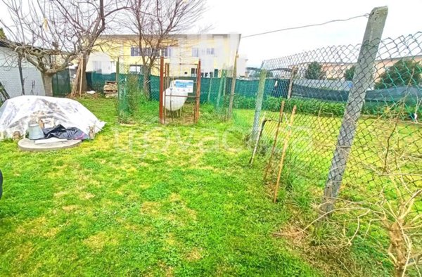 casa indipendente in vendita a Crespina Lorenzana in zona Lavoria