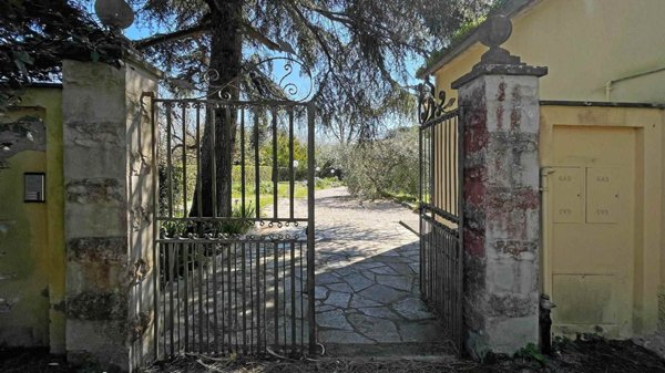 casa indipendente in vendita a Crespina Lorenzana in zona Tripalle
