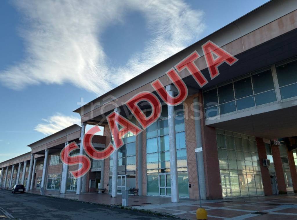 ufficio in vendita a Crespina Lorenzana in zona Lavoria