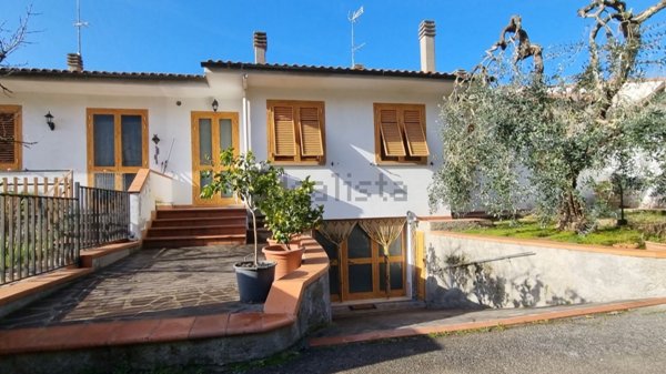 casa indipendente in vendita a Crespina Lorenzana in zona Lorenzana