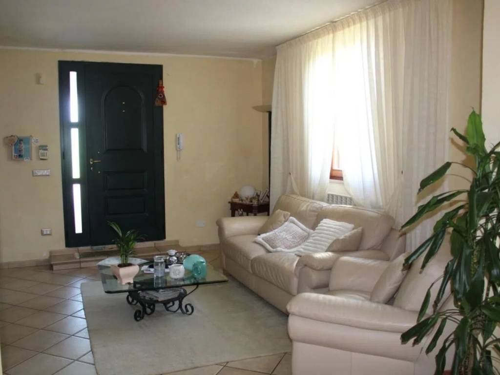 casa indipendente in vendita a Crespina Lorenzana in zona Cenaia