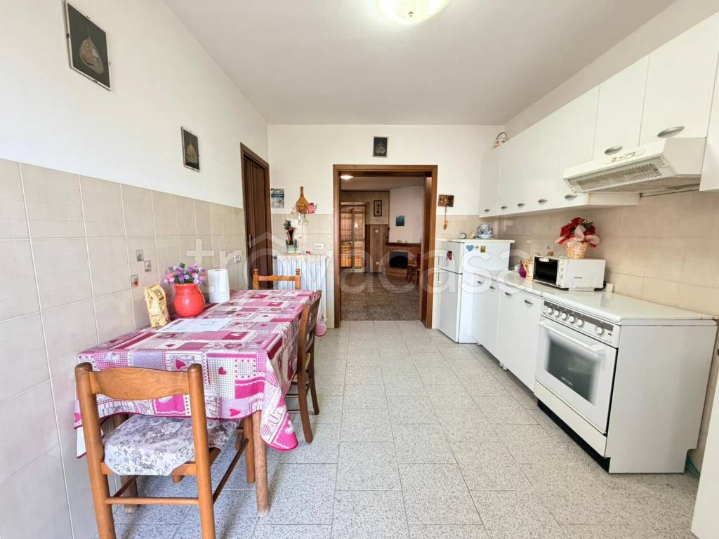 casa indipendente in vendita a Crespina Lorenzana in zona Lavoria