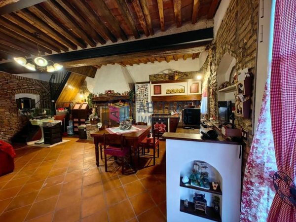 casa indipendente in vendita a Crespina Lorenzana in zona Crespina