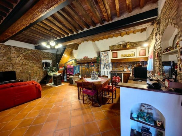 casa indipendente in vendita a Crespina Lorenzana in zona Crespina