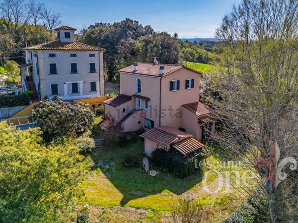 casa indipendente in vendita a Crespina Lorenzana in zona Lorenzana
