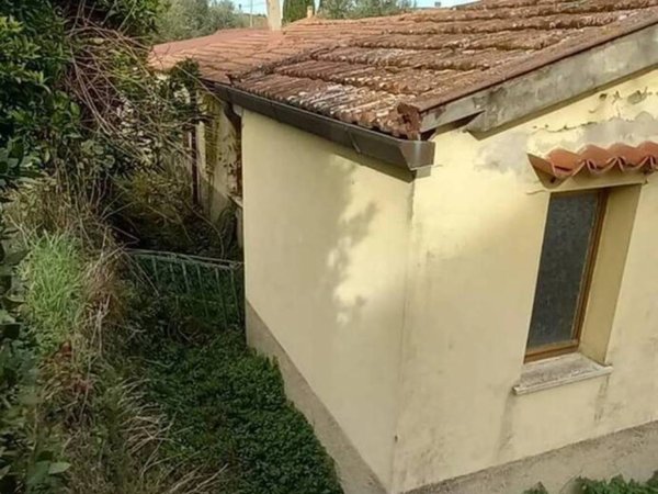 casa indipendente in vendita a Crespina Lorenzana in zona Siberia