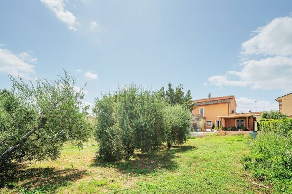 casa indipendente in vendita a Crespina Lorenzana in zona Ceppaiano