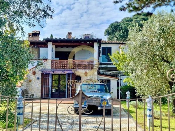 casa semindipendente in vendita a Crespina Lorenzana in zona Crespina