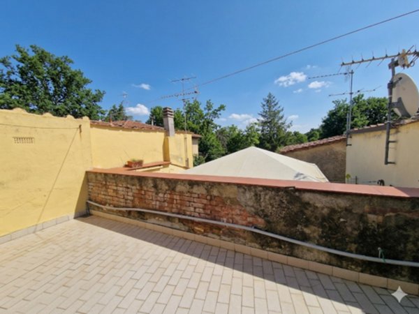 appartamento in vendita a Crespina Lorenzana in zona Crespina