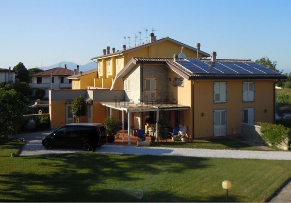casa indipendente in vendita a Crespina Lorenzana in zona Cenaia