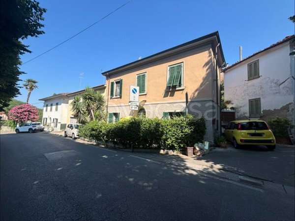 casa indipendente in vendita a Crespina Lorenzana in zona Crespina