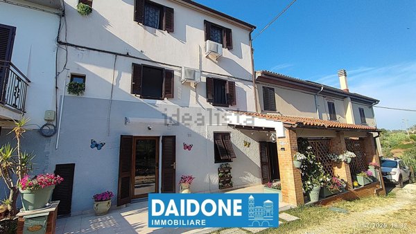 casa semindipendente in vendita a Crespina Lorenzana in zona Siberia