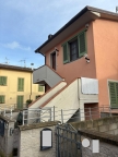 casa semindipendente in vendita a Crespina Lorenzana in zona Cenaia
