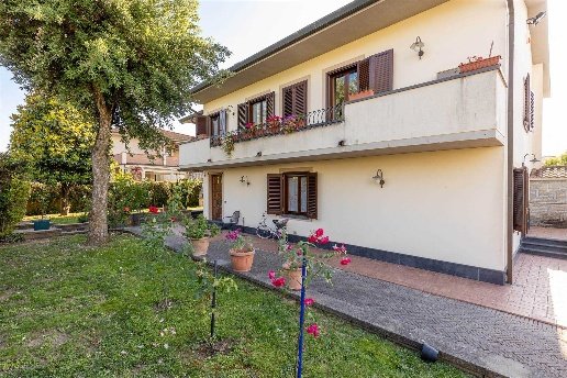 appartamento in vendita a Crespina Lorenzana in zona Cenaia