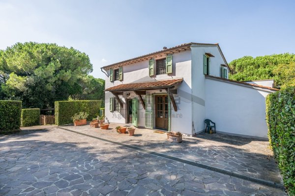 casa indipendente in vendita a Crespina Lorenzana in zona Crespina