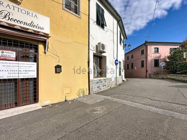 locale commerciale in vendita a Crespina Lorenzana