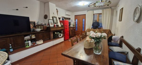 casa indipendente in vendita a Crespina Lorenzana in zona Cenaia