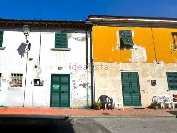 casa indipendente in vendita a Crespina Lorenzana in zona Cenaia