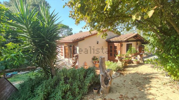 casa indipendente in vendita a Crespina Lorenzana in zona Tremoleto
