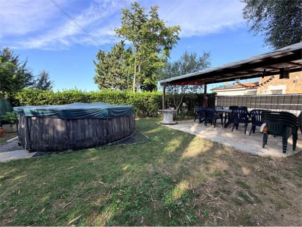 appartamento in vendita a Crespina Lorenzana in zona Lorenzana