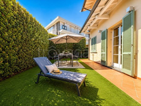 casa indipendente in vendita a Crespina Lorenzana in zona Cenaia