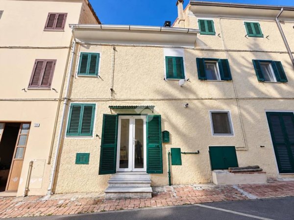 appartamento in vendita a Crespina Lorenzana in zona Tremoleto